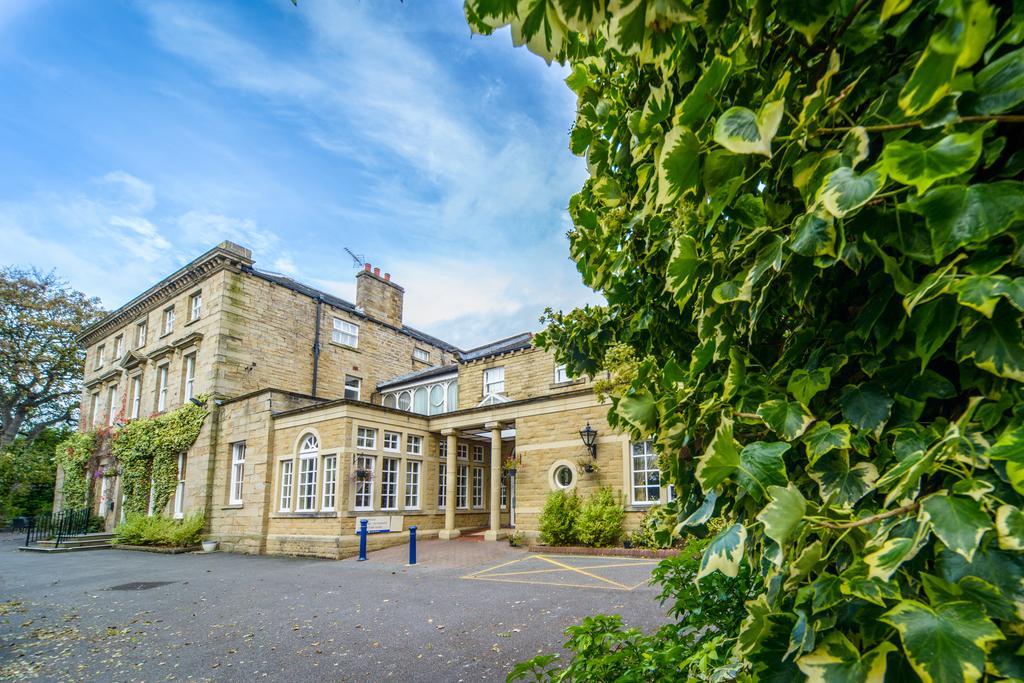 Healds Hall Hotel Cleckheaton Exterior foto